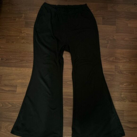 Black Flared Leggings - Picture 1 of 2